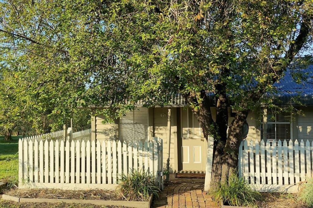 Dunkeld Secret Garden Villa Exterior photo